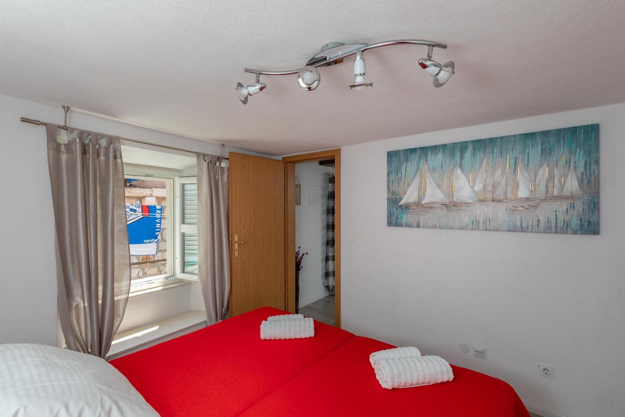 Old Town Charming Nest Apartment Дубровник Стая снимка